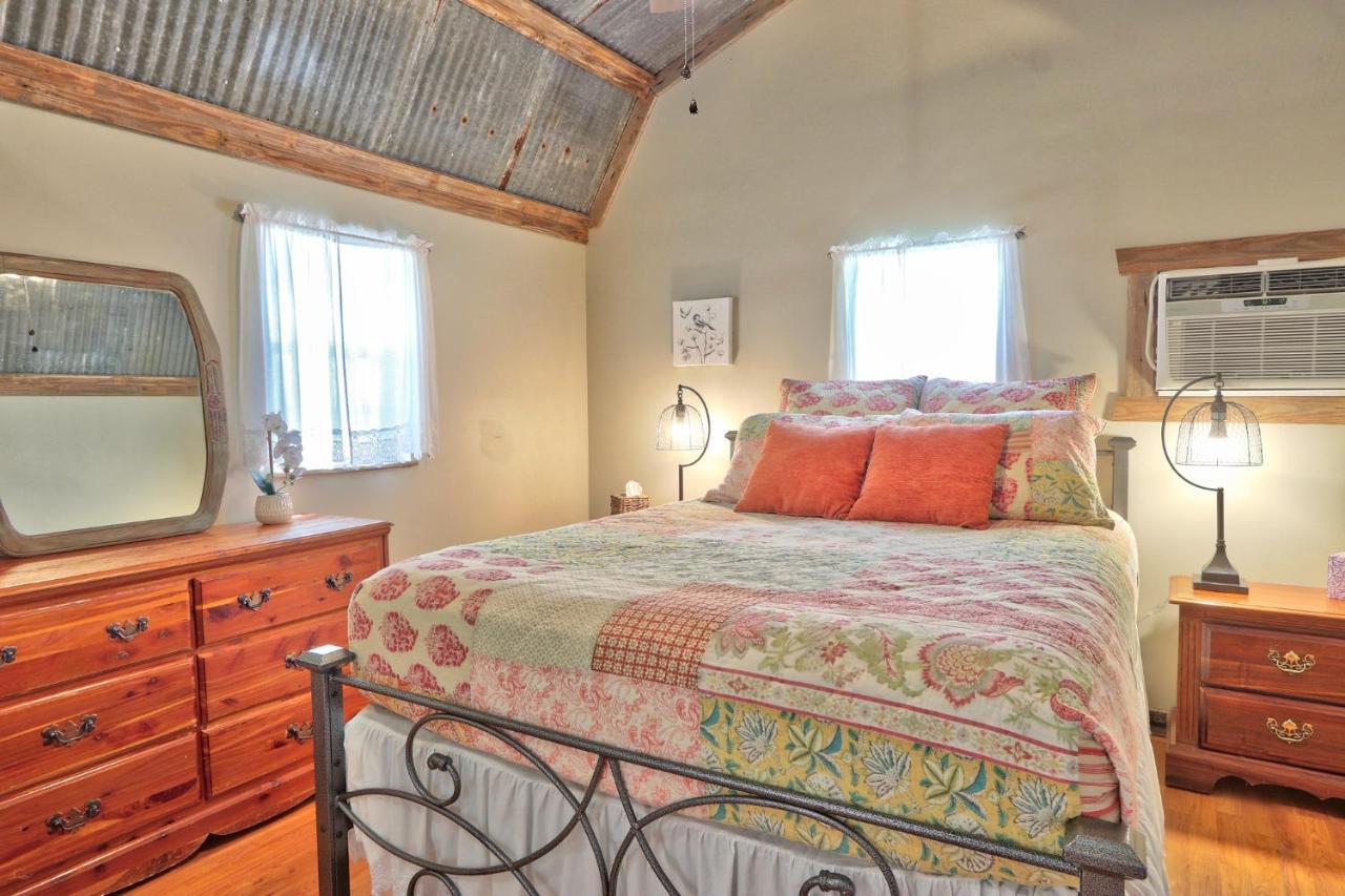 Sunflower Ridge Bungalow Wimberley Exteriör bild