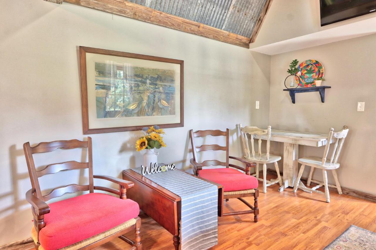 Sunflower Ridge Bungalow Wimberley Exteriör bild